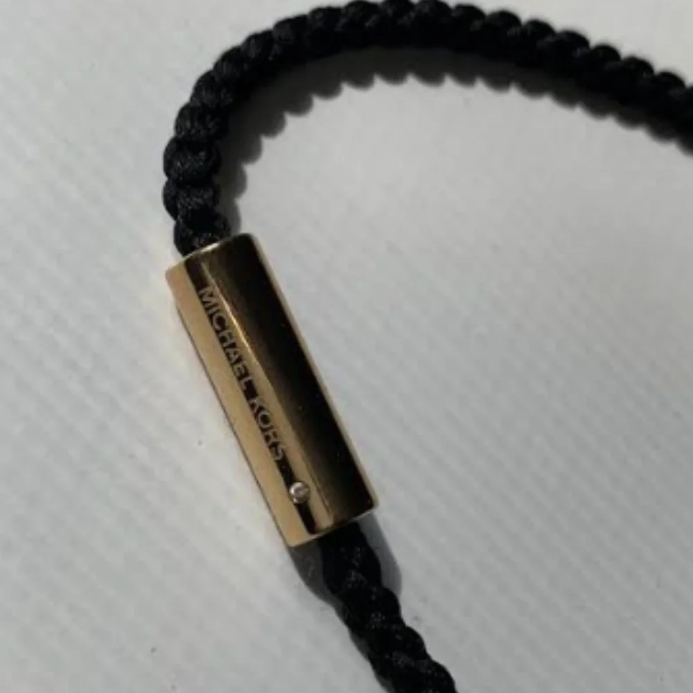🆕 MK Bar Necklace